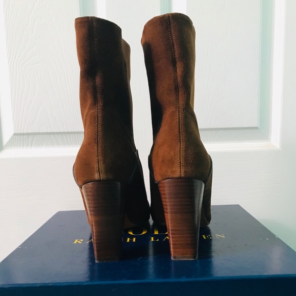 Ralph Lauren, suede boot, size 10 - Picture 4 of 7